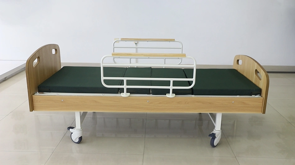 Comfortable and Convenient Medical Products Manual Orthopedics Traction Nursing Bed to Take Care The Older